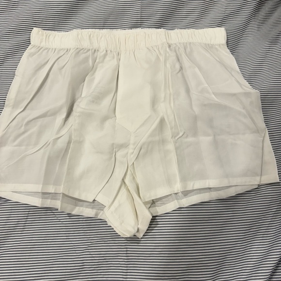CDLP Woven Boxer Shorts Slim
White 
$85
Made of a soft TenceL Sz S - Picture 7 of 16